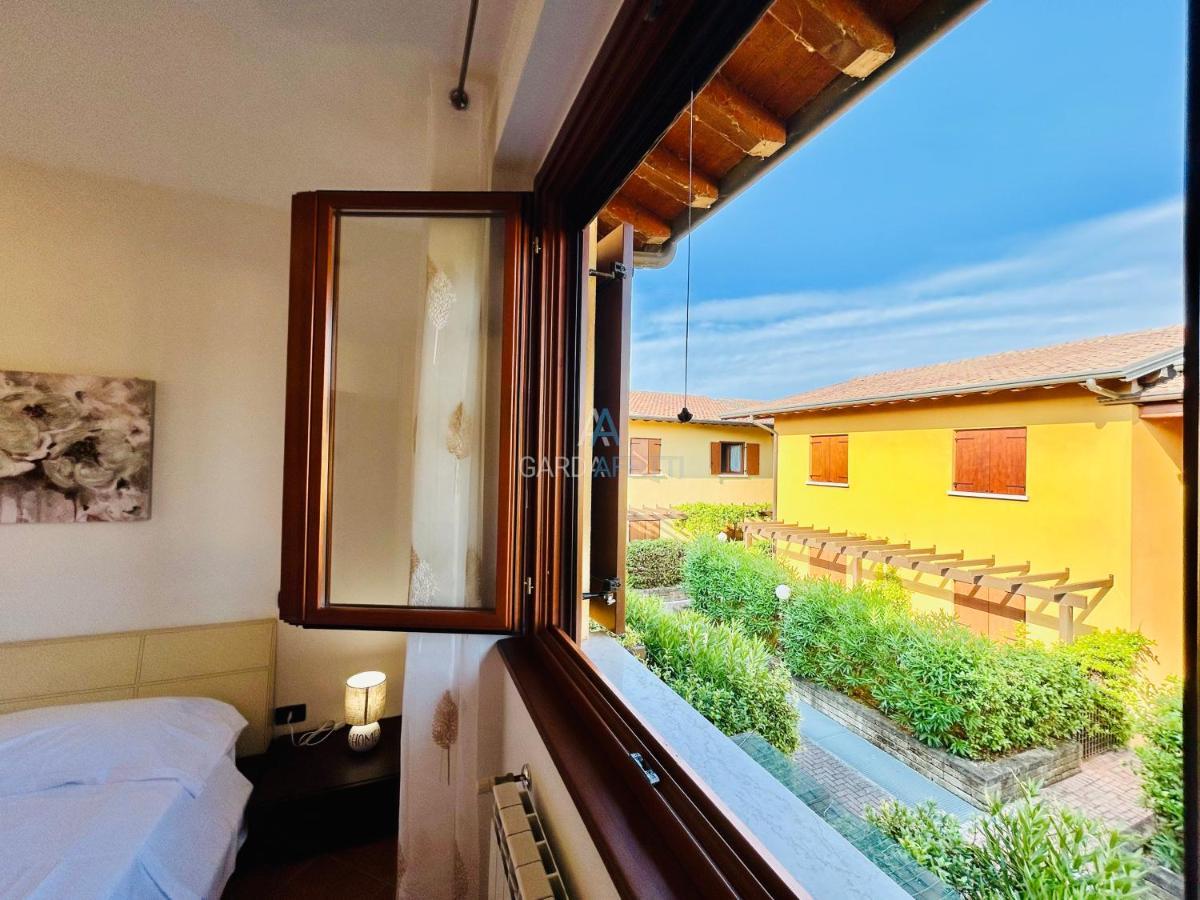 Artemide Apartment - A Soli 150M Dal Lago Di Garda Sirmione Exterior photo