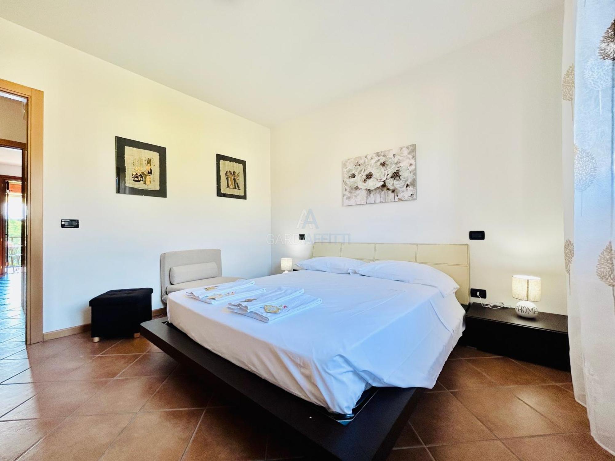 Artemide Apartment - A Soli 150M Dal Lago Di Garda Sirmione Exterior photo